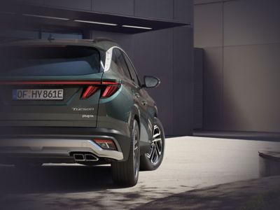 Logo Hyundai i tylna część nadwozia Hyundaia TUCSON.