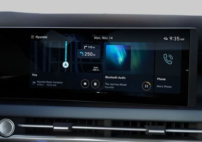 Pantalla táctil central con conexión Bluetooth del Hyundai TUCSON Híbrido Enchufable.