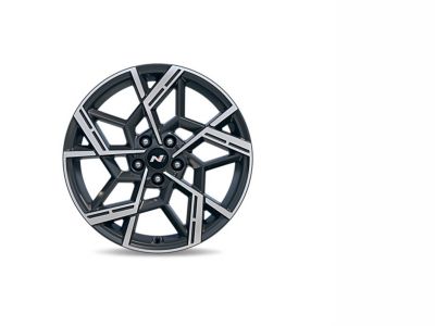 The bold new 19" allow wheel featuring the N logo of the Hyundai TUCSON Plug-in Hybrid. 