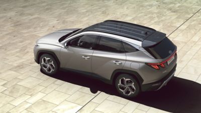 Hyundai TUCSON Plug-in Hybrid SUV sett fra siden. Foto. 