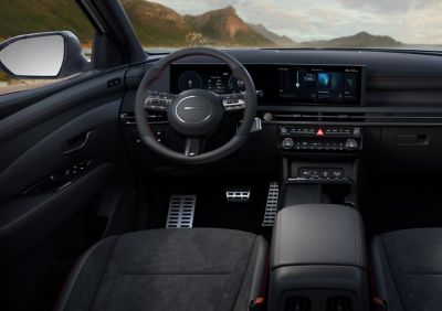 I pedali sportivi in metallo con cuscinetti in gomma antiscivolo di Hyundai TUCSON