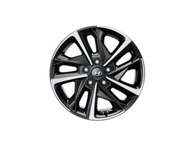 17" five double-spoke alloy wheel in grey of the Hyundai i30 Hatchback. 