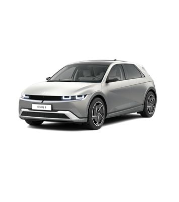 IONIQ 5 på hvit bakgrunn. Foto.