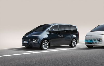 La funzione SEA di STARIA Full Hybrid che aumenta la sicurezza dei passeggeri