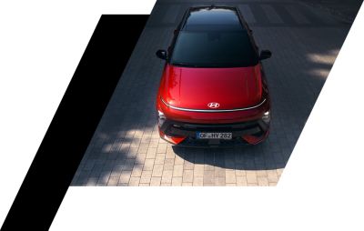 Hyundai KONA N Line di colore rosso