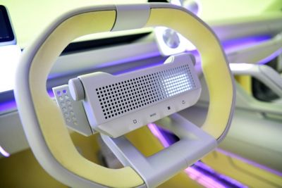 Close-up van stuurwiel in Hyundai Concept THREE.