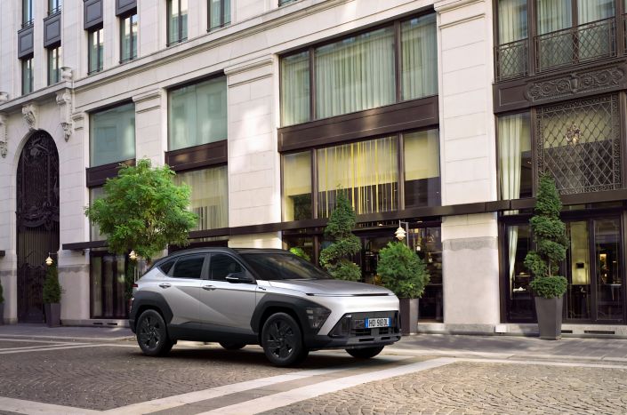 KONA entra nella famiglia Dark Line:  ancora più carattere per il SUV Hyundai
