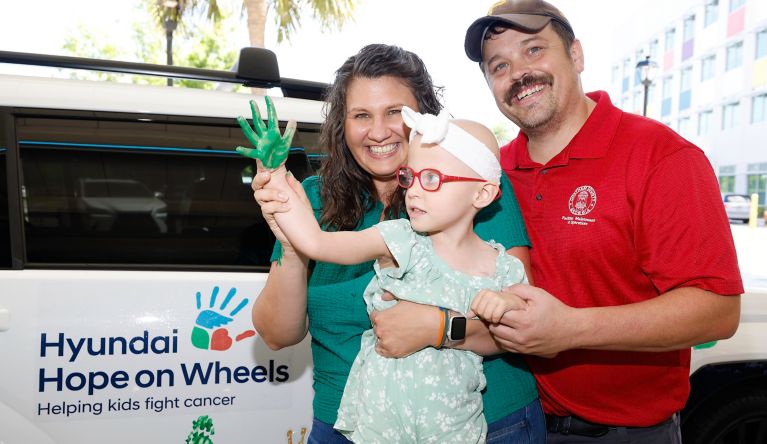 Divers recover ghost fishing nets from underwater reefs as part of Hyundai’s marine conservation efforts.