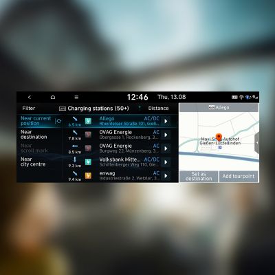 Charging station finder in the Hyundai SANTA FE Plug-in Hybrid.