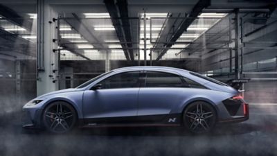 Zijaanzicht van Hyundai’s rijdende laboratorium RN22e.