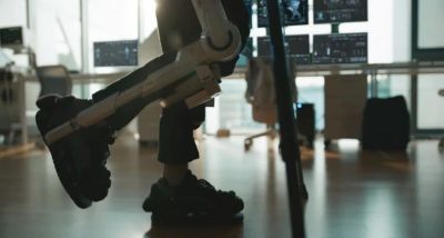 Imagen detallada de una pierna robótica de Hyundai.