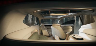 The interior design of the Hyundai electric SUEV concept SEVEN reinvents the  in-car experience.