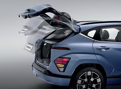 Chytré elektrické zadní dveře modelu Hyundai KONA Electric. 