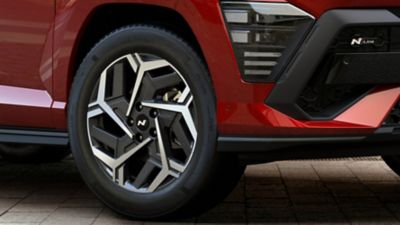 	 A view of one of the alloy wheels of the all-new Hyundai KONA N Line Red. 