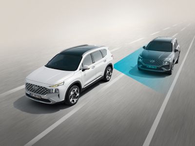 Hyundai Smart Sense ist ein fortschrittliches Fahrerassistenzsystem (ADAS).