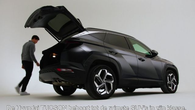 De riante bagageruimte en automatische achterklep van de TUCSON