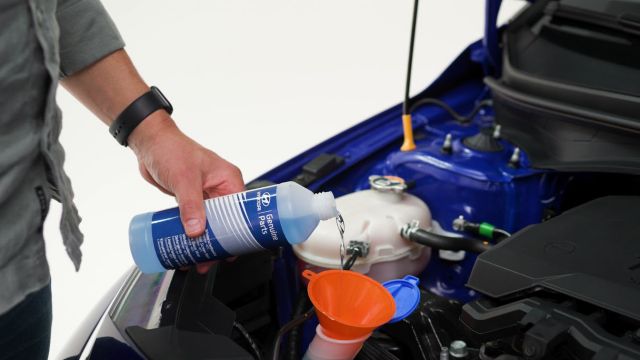 Tanken en bijvullen vloeistoffen BAYON | Hyundai