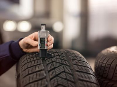 Tips om bildekk – Dekktrykk – Dekkskifte – Merking | Hyundai