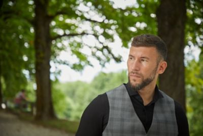 Yasin Savci, diseñador senior de CMF en el Centro Técnico de Hyundai Motor Europe