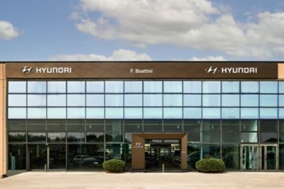 Esterni della concessionaria Hyundai Boattini