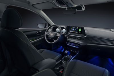 Wnętrze Hyundaia i20 z aktywnym oświetleniem ambientowym LED