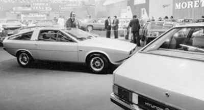 Présentation de la Hyundai Cortina en 1974.