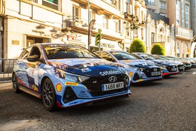 Hyundai de rally en la asistencia de oNEracing durante el Rallye de Ourense