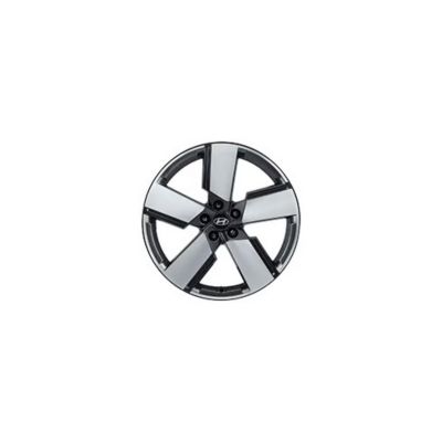 Aerodinamik açıdan iyileştirilmiş 18” ve 20” alaşım jantlar.