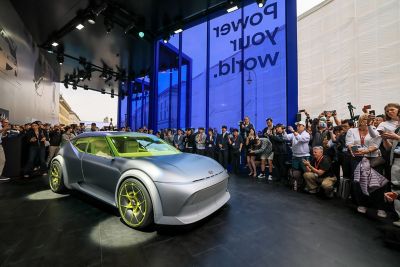 Koncept THREE na veletrhu IAA 2025 v Mnichově.