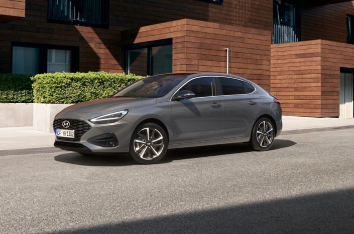 Hyundai i30 opäť najpredávanejší. S MY26 skončí fastback aj atmosférický 4-valec.