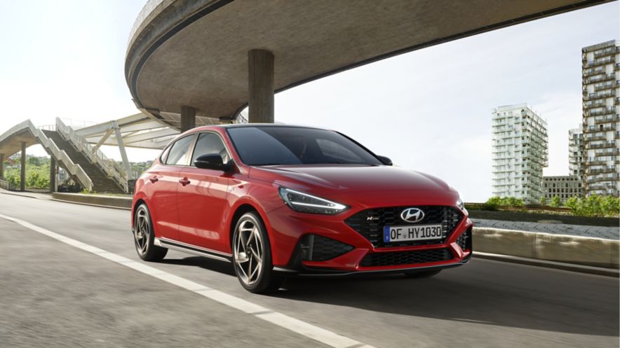 hyundai-i30-fastback-n-line-0324-04:Image%20Video%20Collection%20Layer%20Item%20Desktop