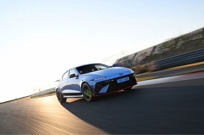 Hyundai zverejnil slovenský cenník novinky IONIQ 6 N. Stovku zvládne za 3,2 sekundy.