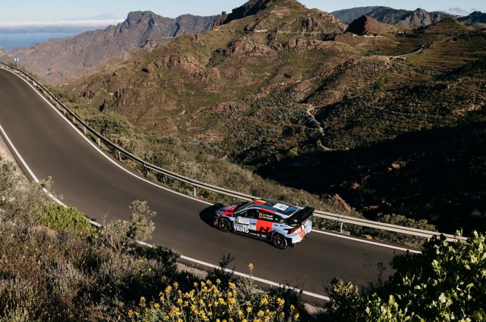 Rally Islas Canarias: Hyundai Motorsport muestra signos de mejoría tras un imprevisto en la elección de neumáticos debido al mal tiempo