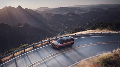 Hyundai SANTA FE Hybrid. 