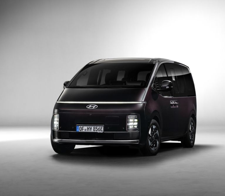 hyundai-staria-electric-0126-key-visual-01:Content%20Banner%20Mobile?wid=767&hei=668
