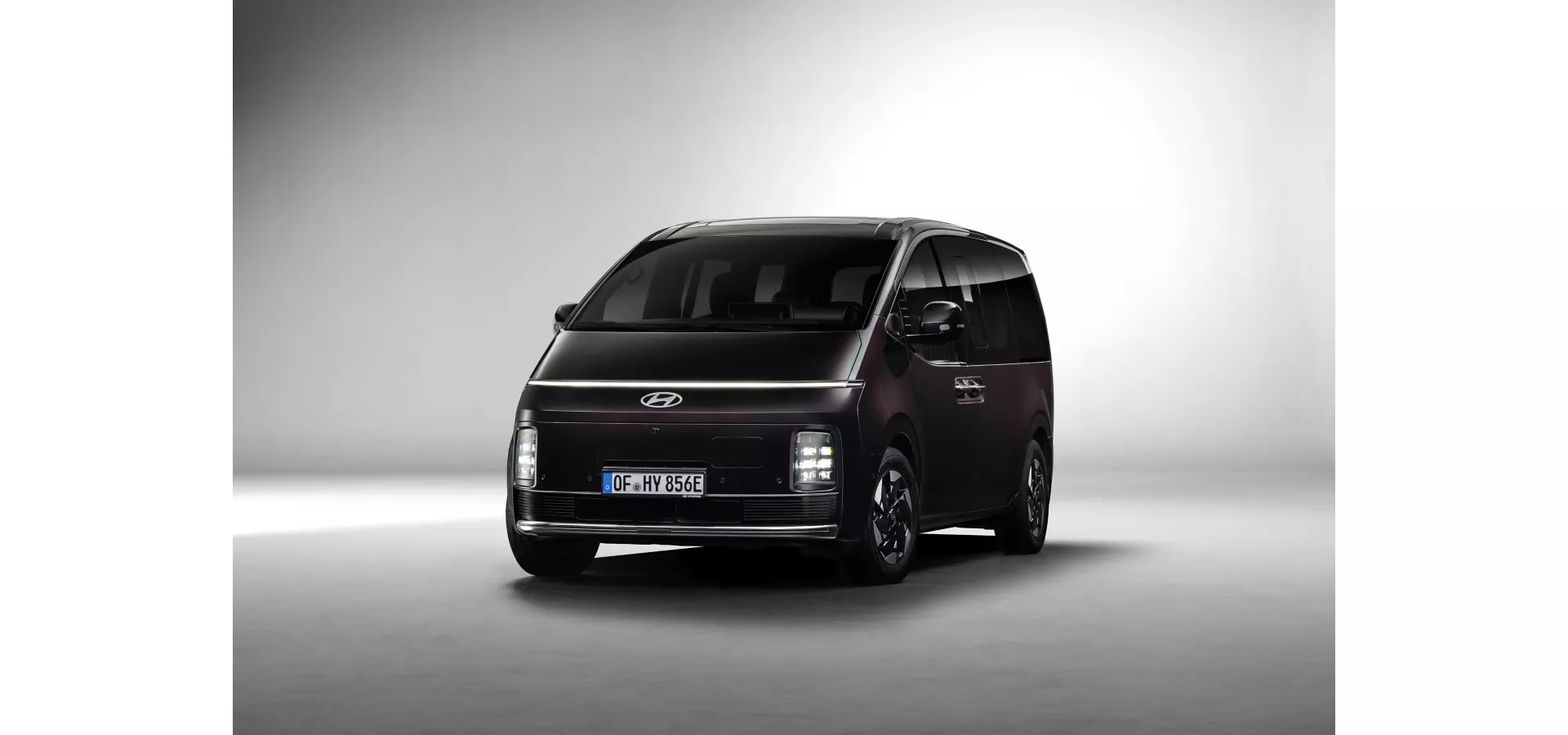 현대자동차 스타리아 전기차 외관 키 비주얼