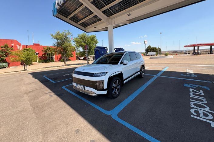 Hyundai Motor España y Zunder se Alían para Ofrecer Ventajas Exclusivas de Carga Rápida a los Clientes de Vehículos Eléctricos