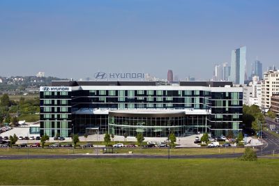 Et moderne kontorbygg for Hyundai. Foto.