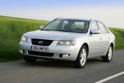 De vijfde generatie van de Hyundai Sonata (NF).