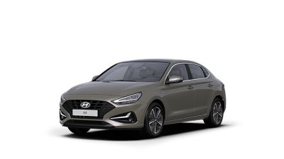 Předoboční pohled na Hyundai i30 Fastback