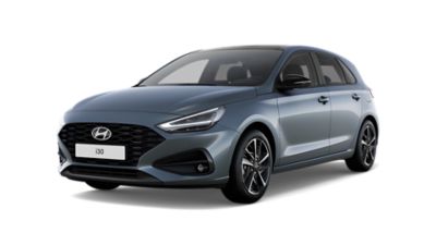 Der Hyundai i30 von schräg vorne.