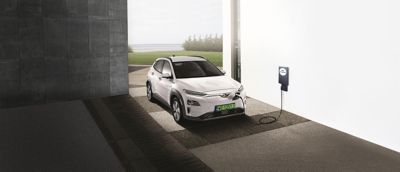 KONA Electric i ładowarka naścienna Hyundai WallBox