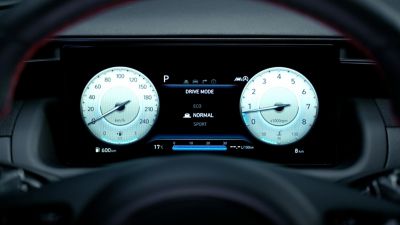 Detail of the Hyundai Hyundai TUCSON Hybrid N Line display in Normal mode