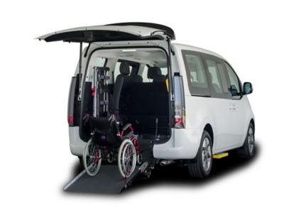 Hyundai STARIA Híbrido adaptado
