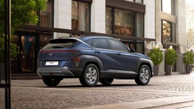 Rear three-quarter view all-new Hyundai KONA.