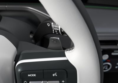 Łopatka zmiany biegów na kierownicy elektrycznego SUV-a Hyundai IONIQ 9.