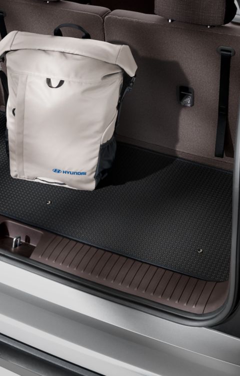 Hyundai IONIQ 9 Trunk mat protection accessory.