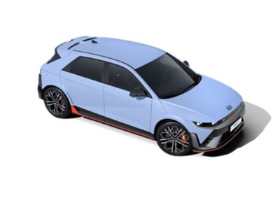 IONIQ 5 N på hvit bakgrunn. Foto.